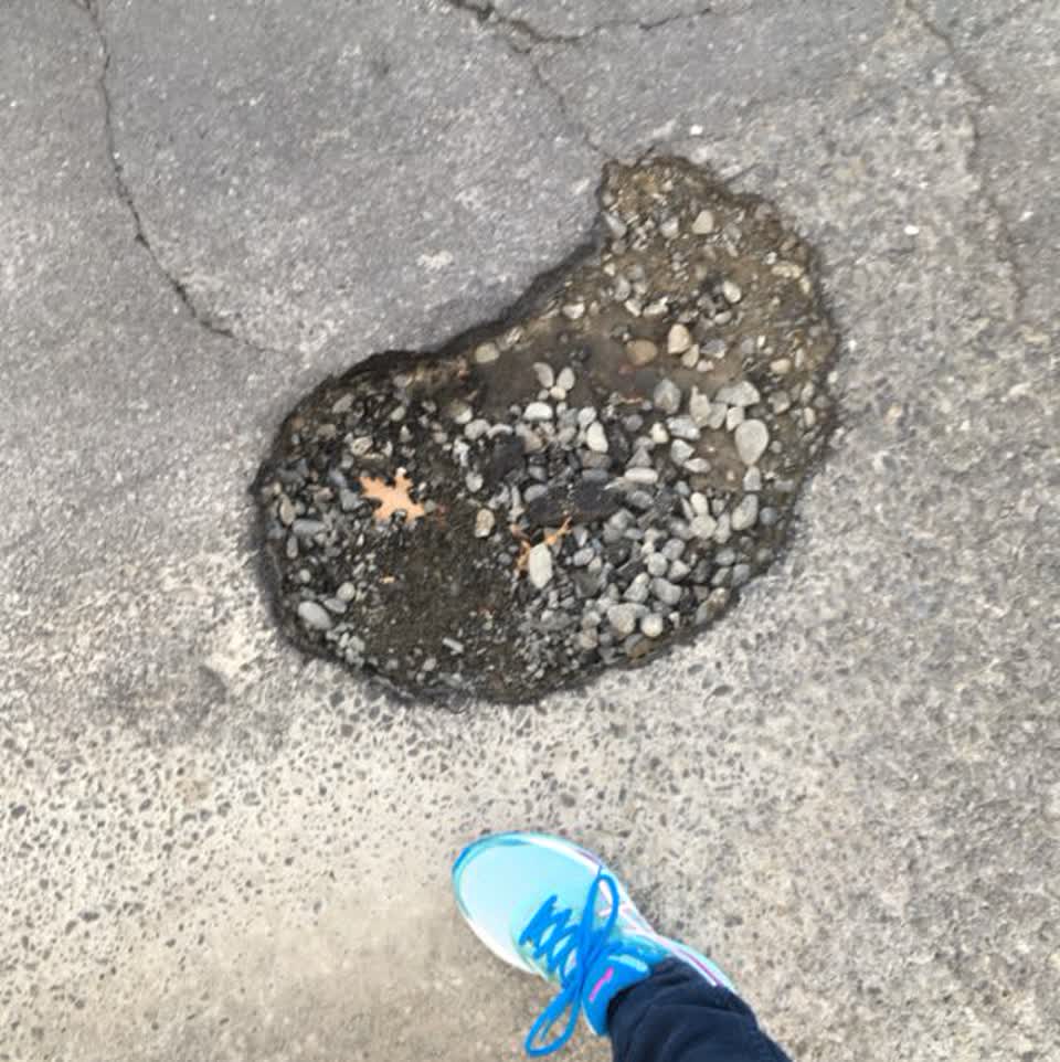 The photograph attached to this roading/streets report
