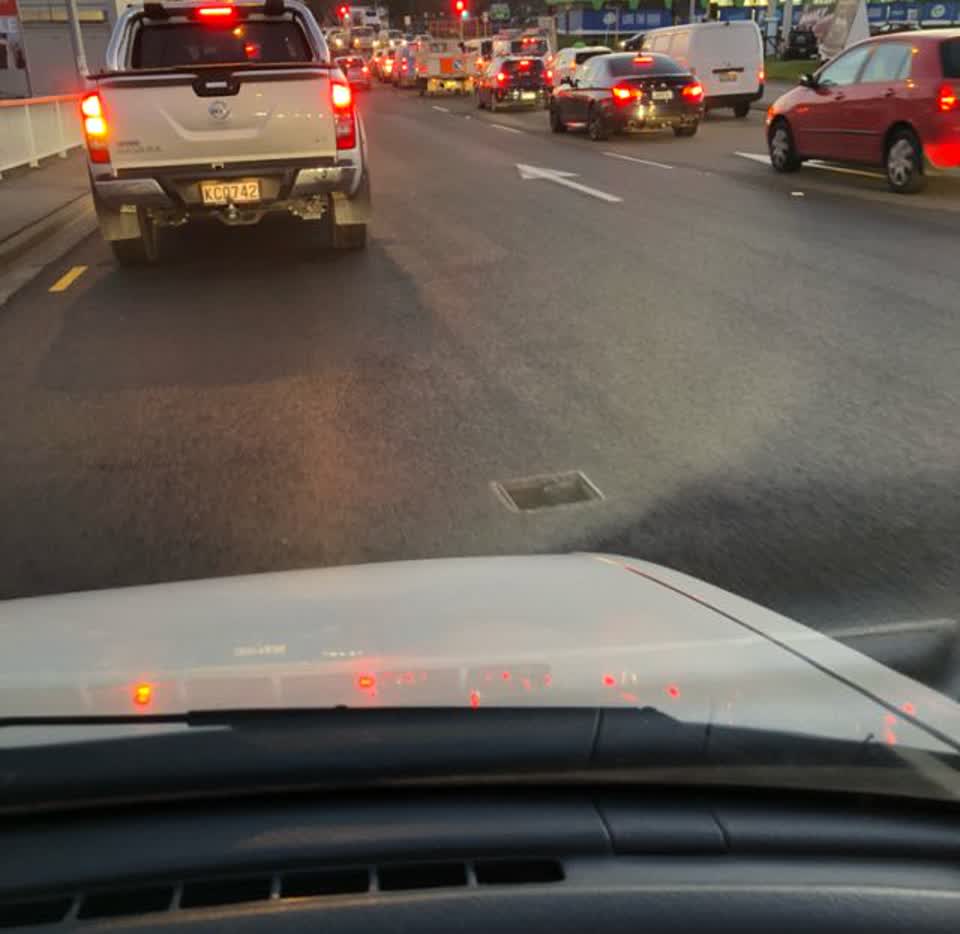 The photograph attached to this roading/streets report