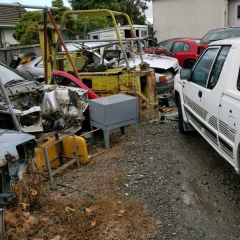 Rubbish/Recycling, a report photo