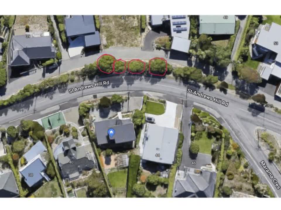 The photograph attached to this roading/streets report