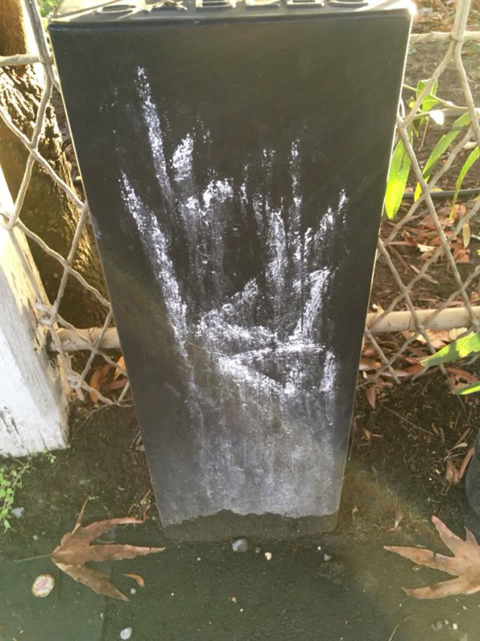 The photograph attached to this graffiti report