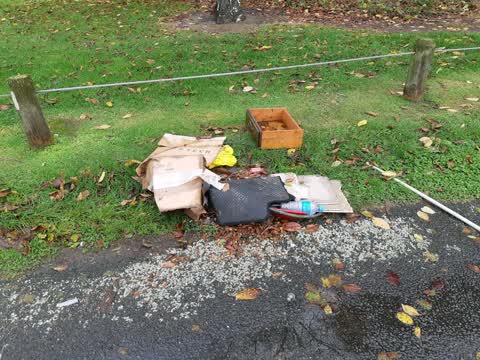 Rubbish/Recycling, a report photo
