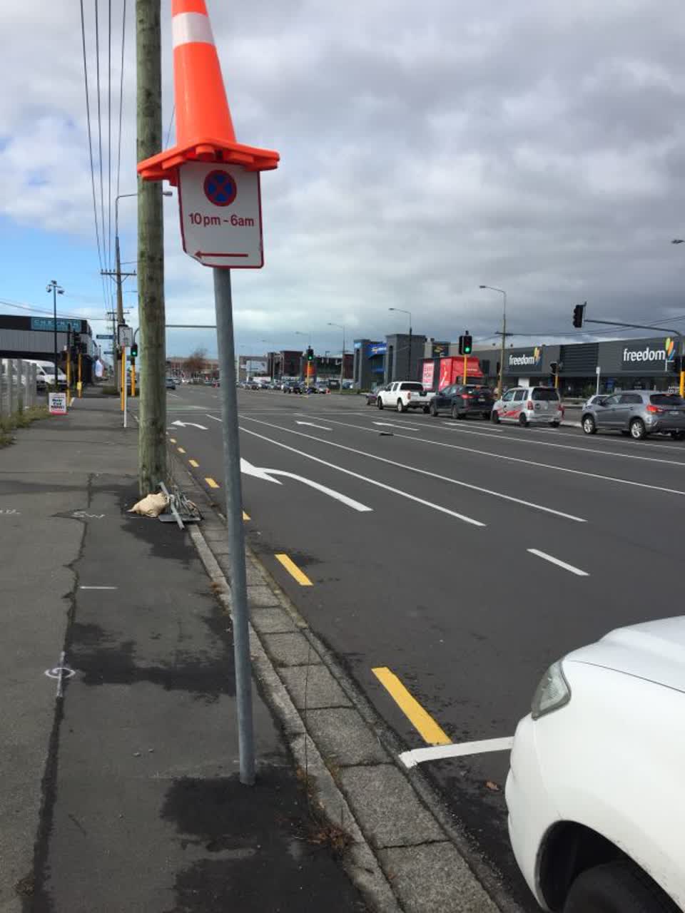 The photograph attached to this roading/streets report