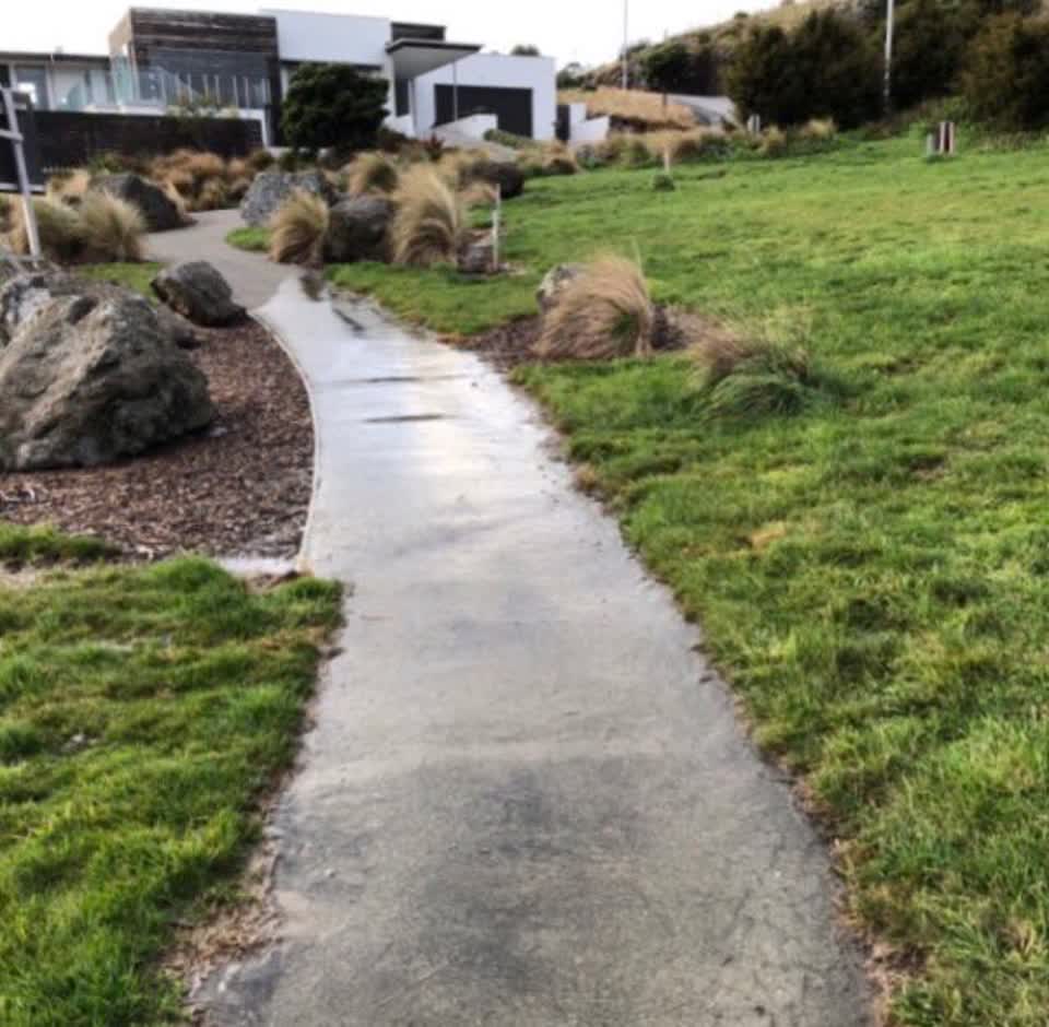 The photograph attached to this water supply report