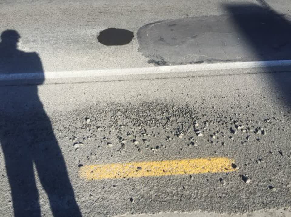 The photograph attached to this roading/streets report