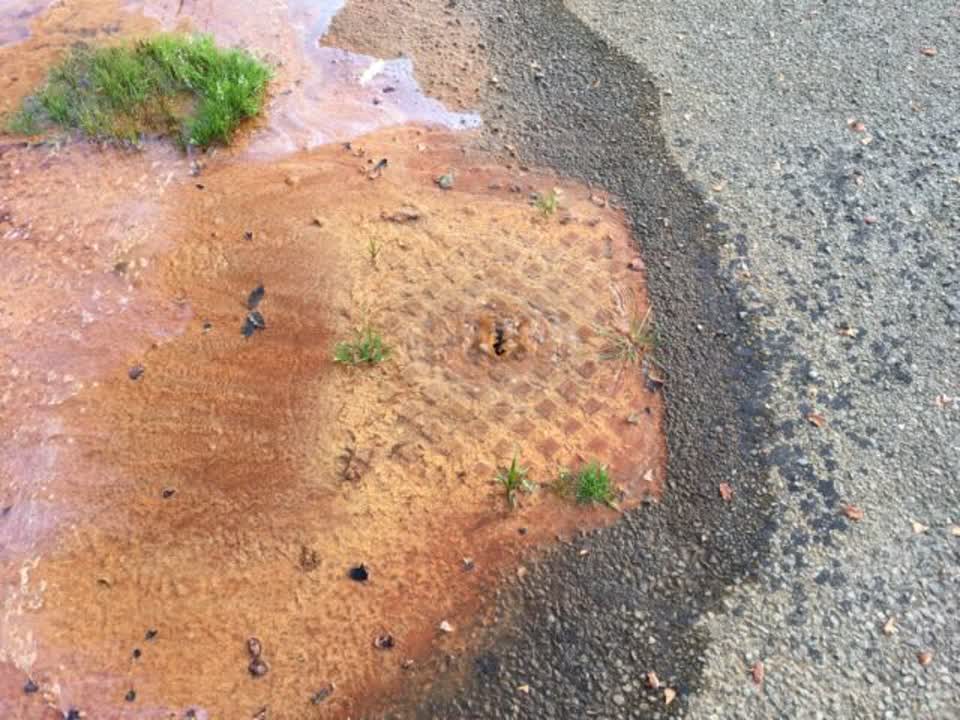 The photograph attached to this roading/streets report