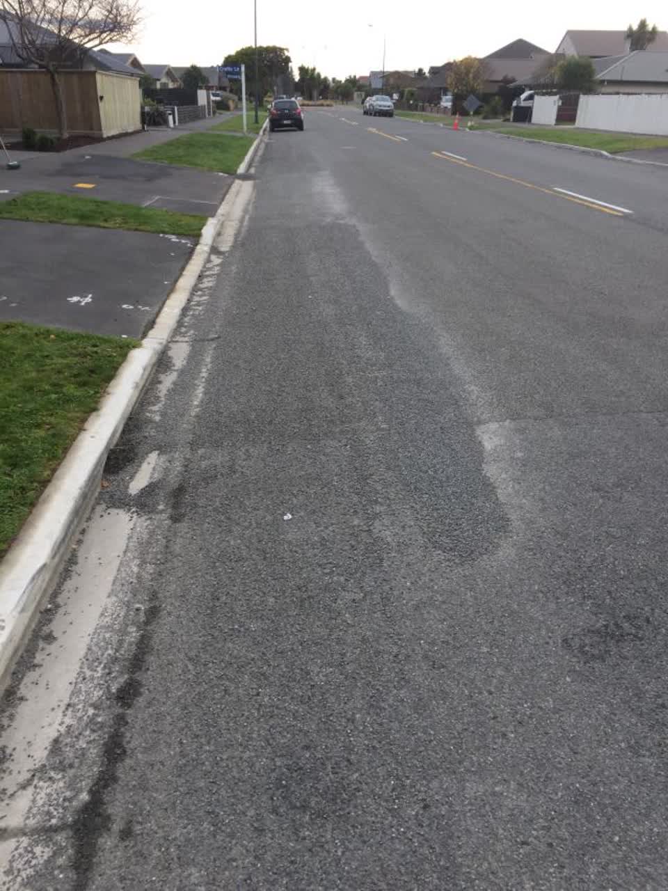 The photograph attached to this roading/streets report