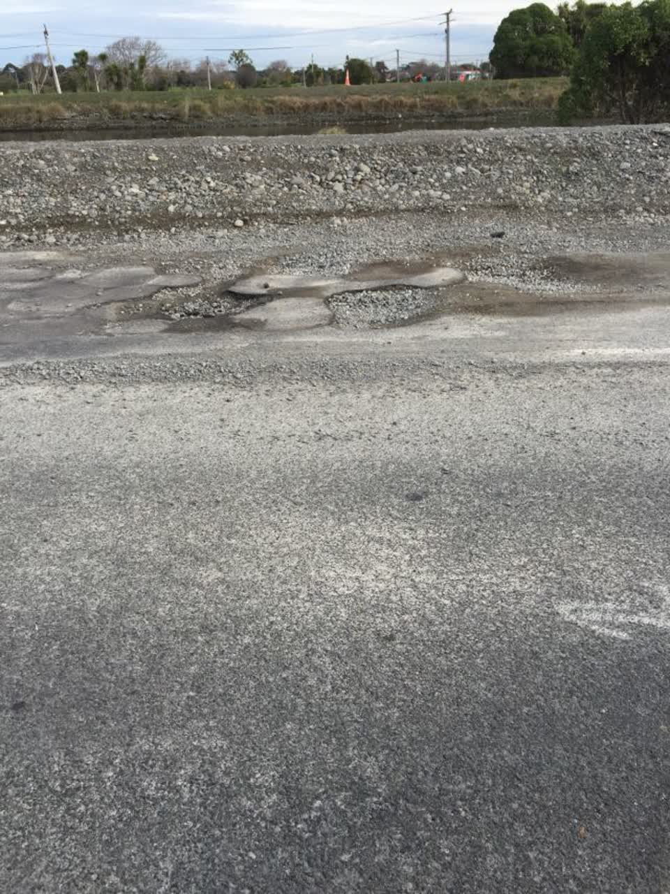 The photograph attached to this roading/streets report