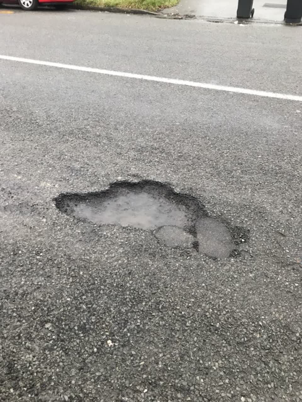 The photograph attached to this roading/streets report