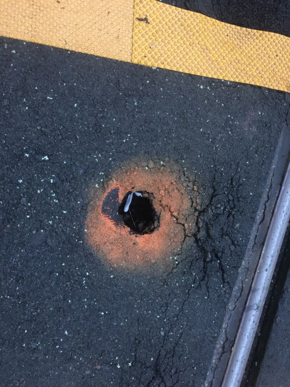 The photograph attached to this roading/streets report