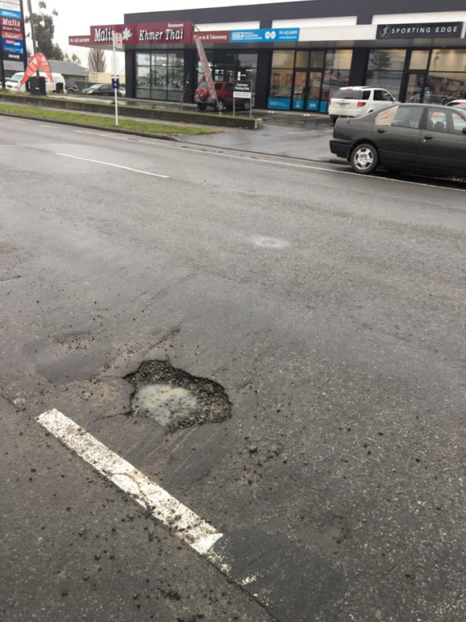 The photograph attached to this roading/streets report