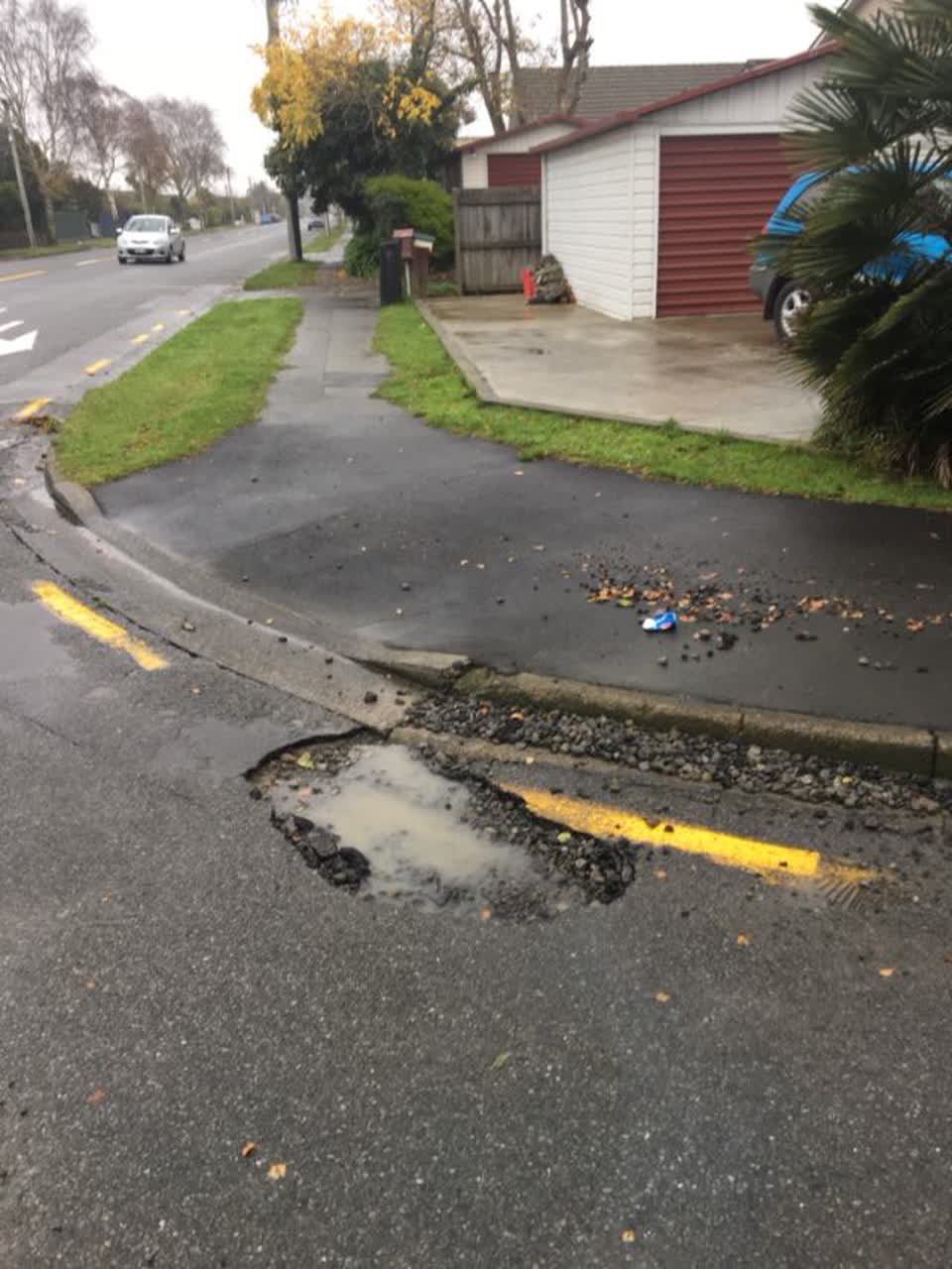 The photograph attached to this roading/streets report