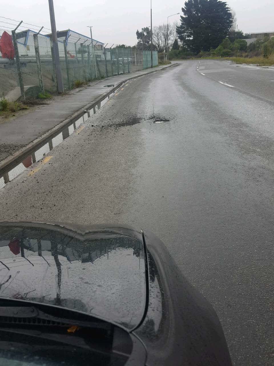 The photograph attached to this roading/streets report