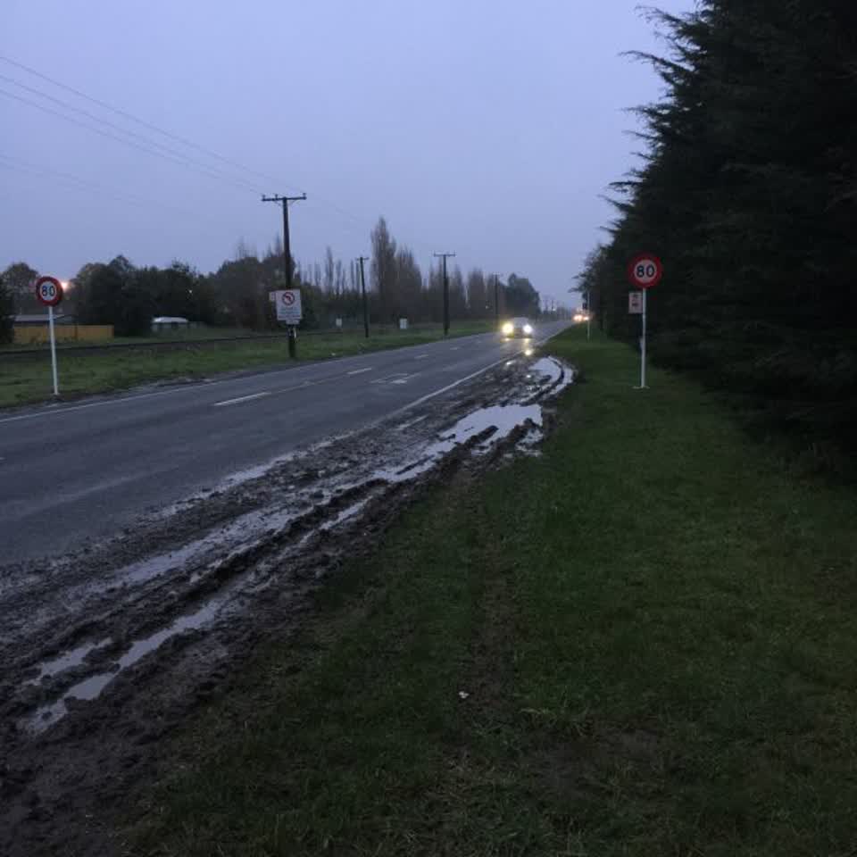 The photograph attached to this roading/streets report