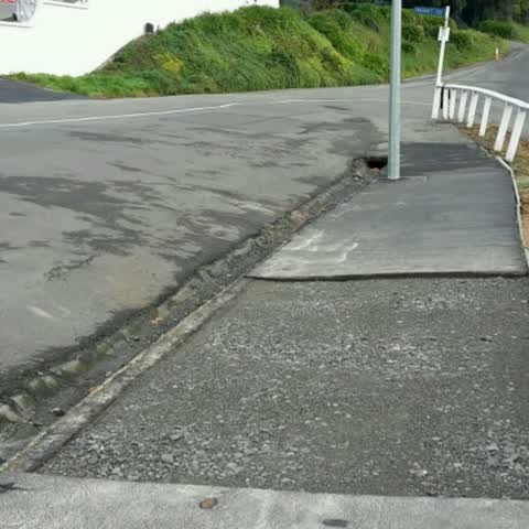 Roading/Streets, a report photo