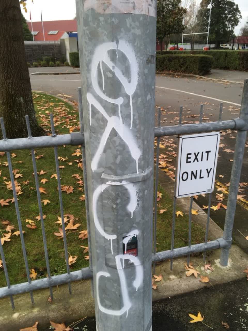 The photograph attached to this graffiti report