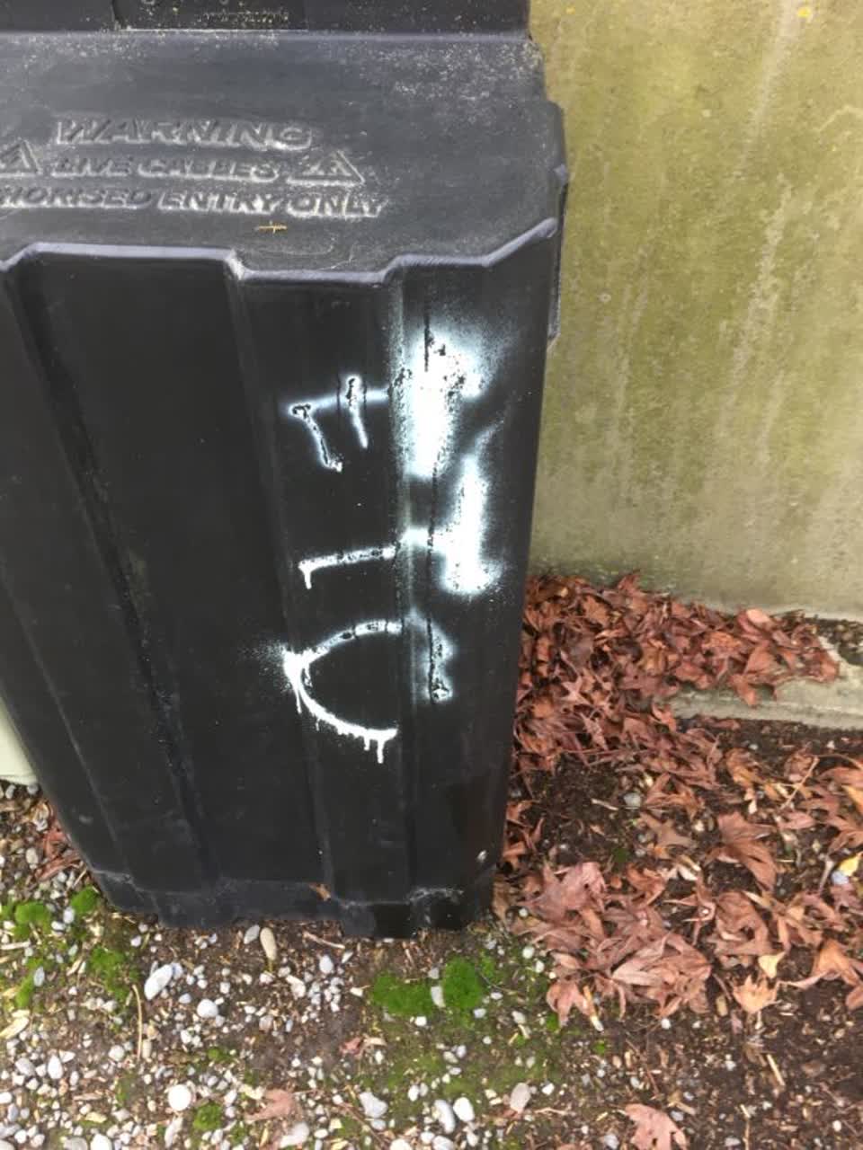 The photograph attached to this graffiti report