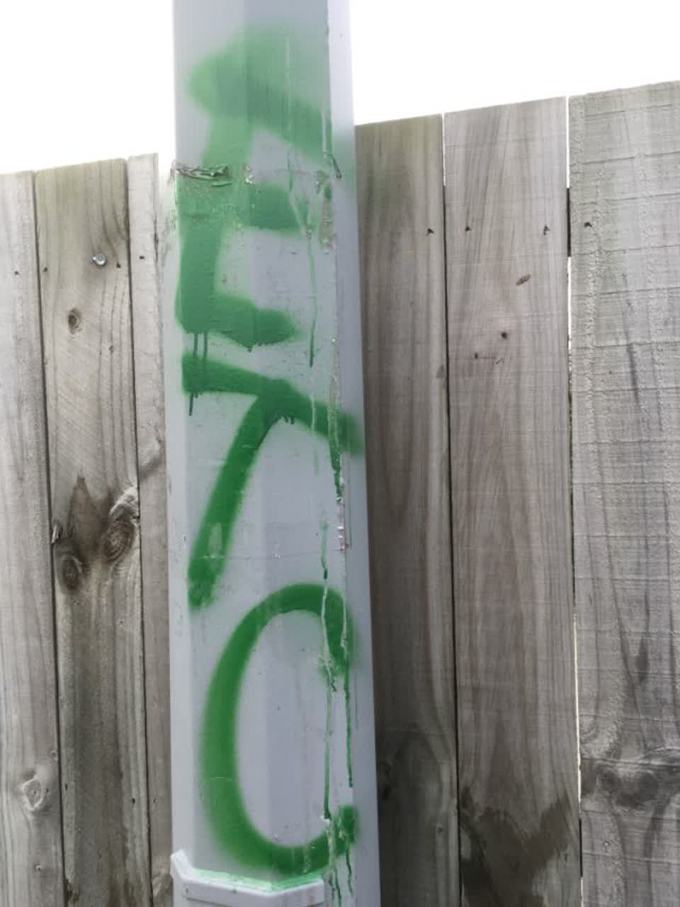 The photograph attached to this graffiti report