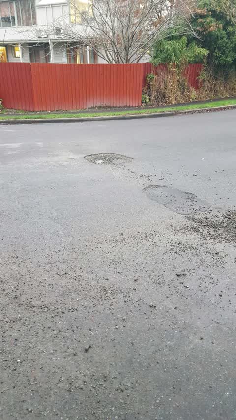 Roading/Streets, a report photo