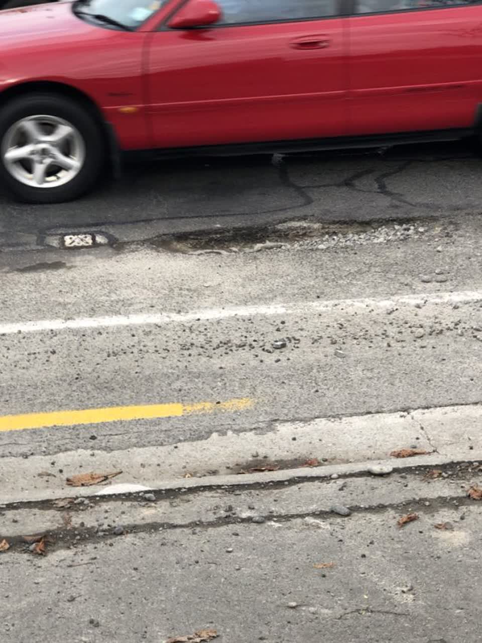 The photograph attached to this roading/streets report