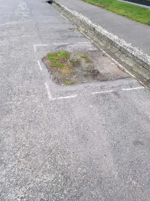 Roading/Streets, a report photo