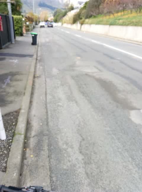 Roading/Streets, a report photo