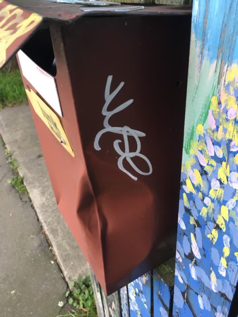 The photograph attached to this graffiti report