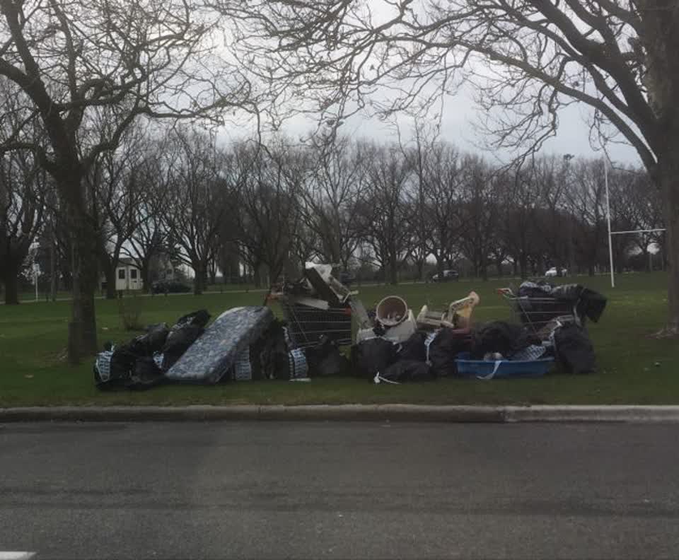 The photograph attached to this rubbish/recycling report