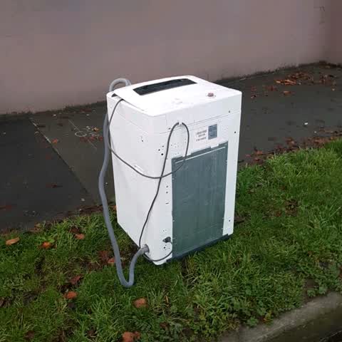 Rubbish/Recycling, a report photo