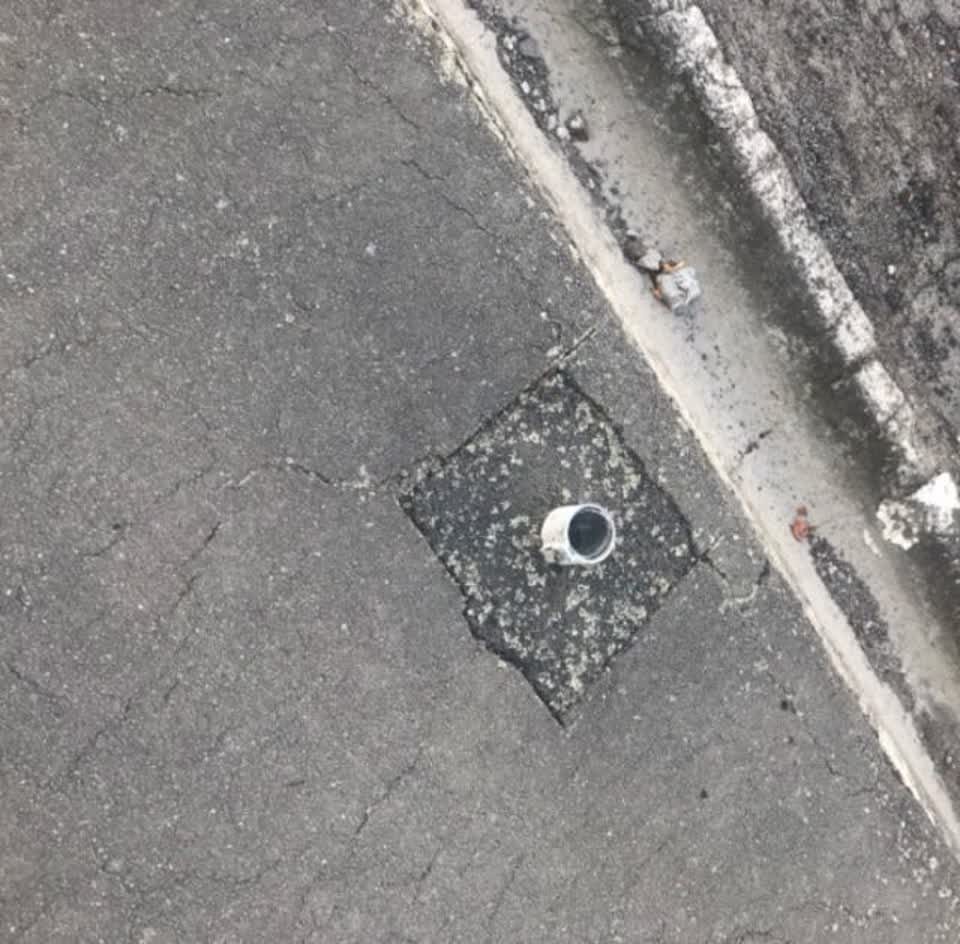 The photograph attached to this roading/streets report