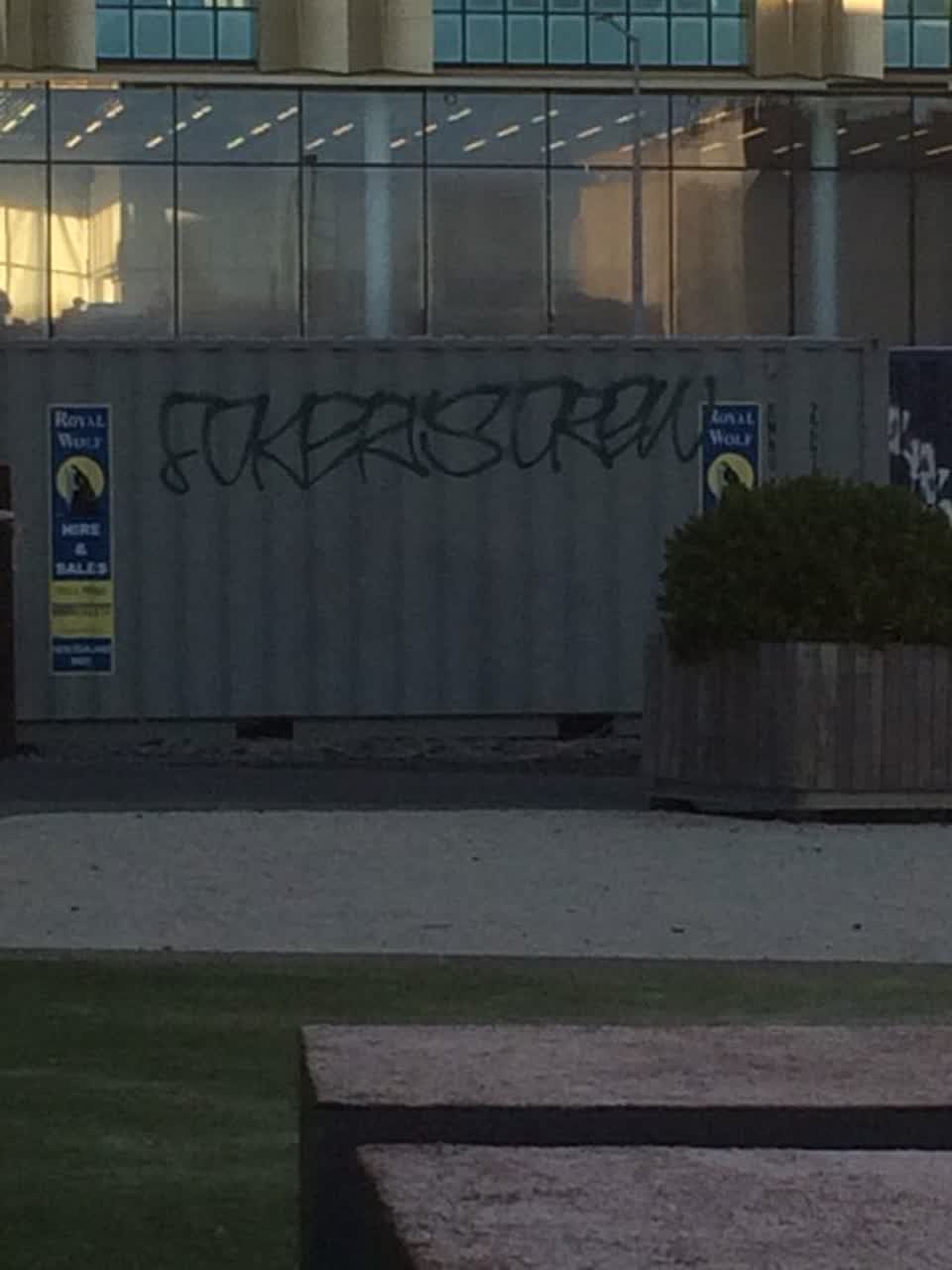 The photograph attached to this graffiti report