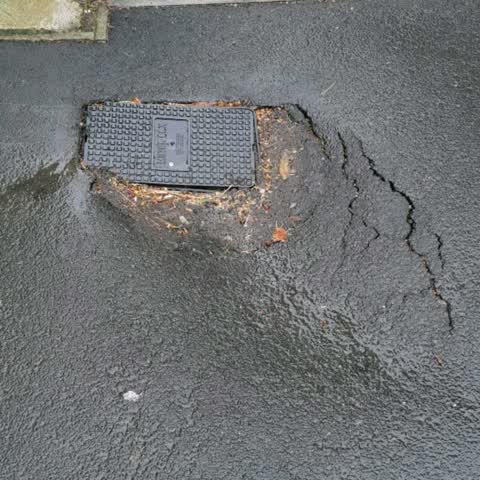 Roading/Streets, a report photo