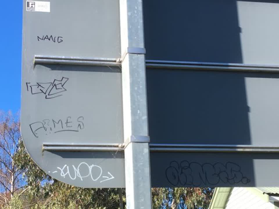The photograph attached to this graffiti report
