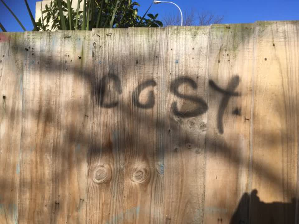 The photograph attached to this graffiti report