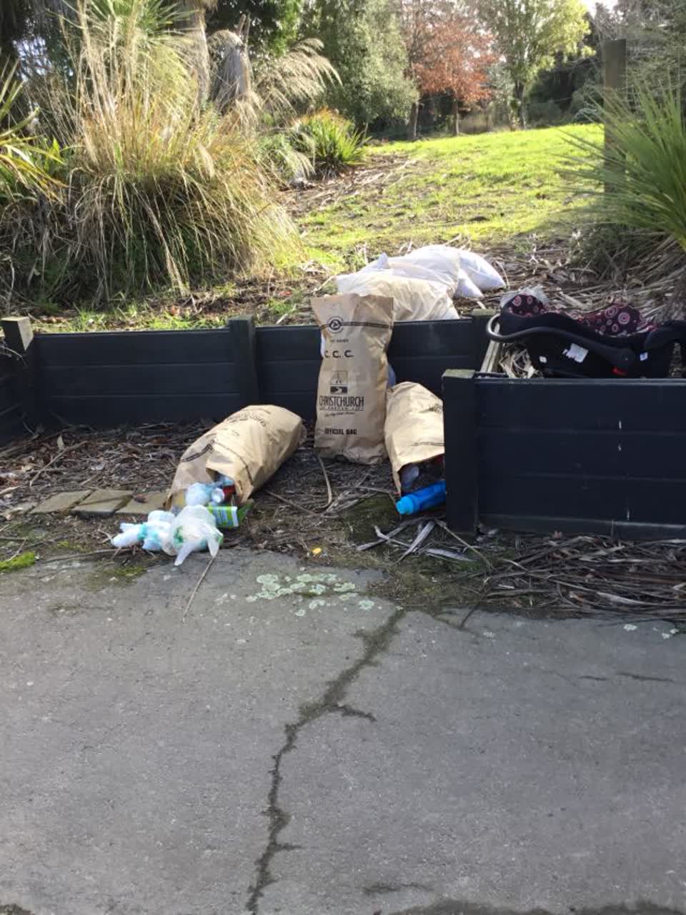The photograph attached to this rubbish/recycling report