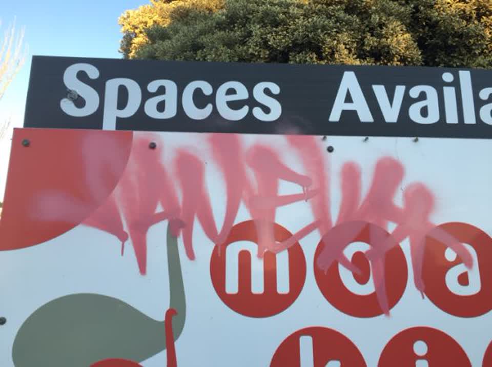 The photograph attached to this graffiti report
