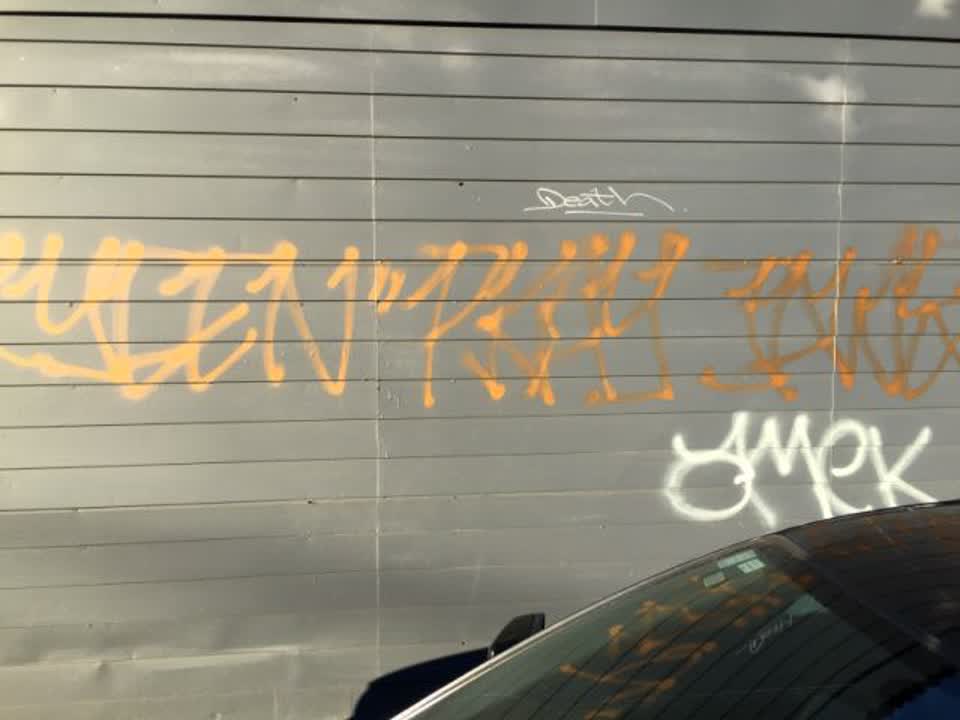 The photograph attached to this graffiti report
