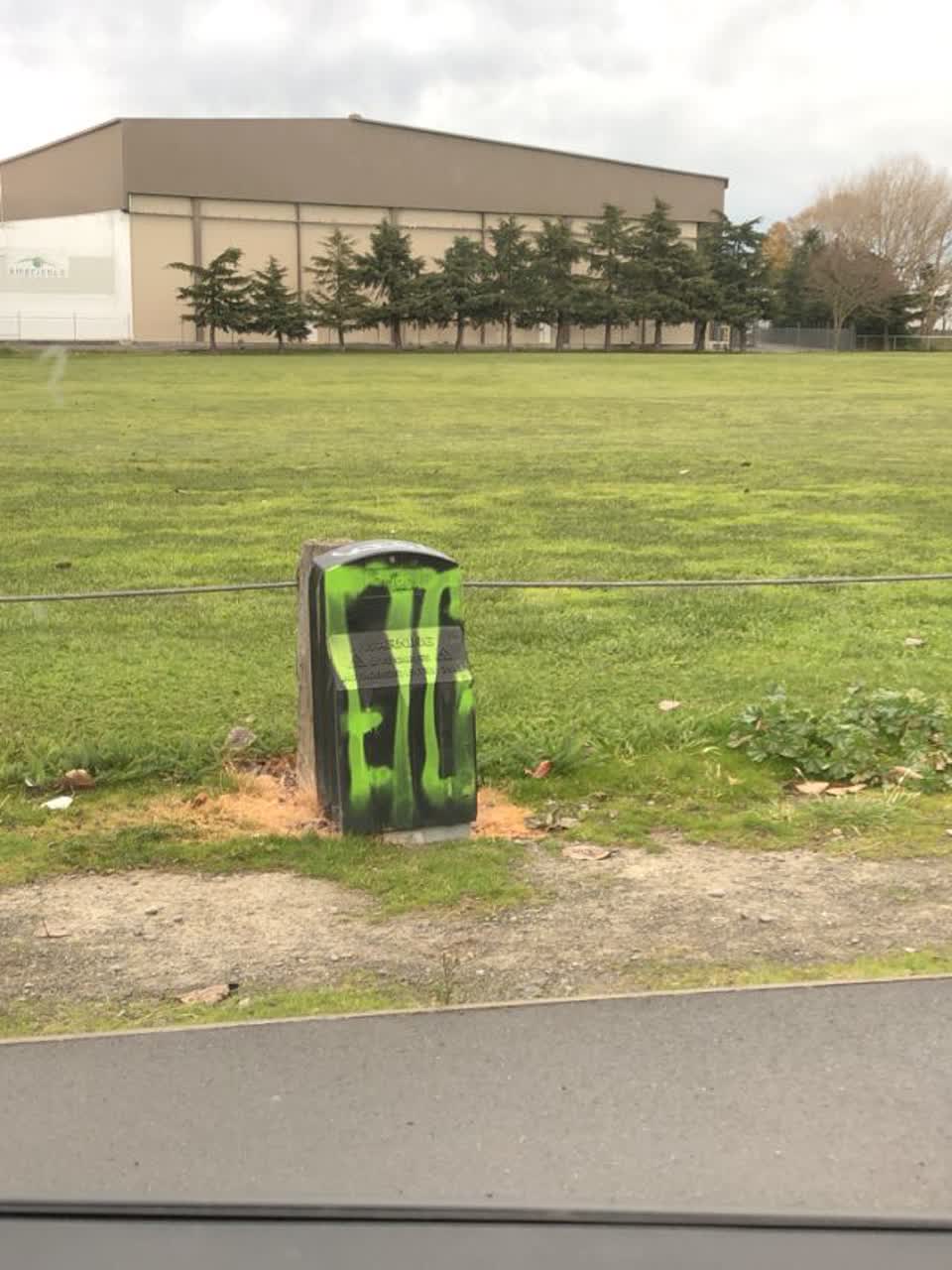 The photograph attached to this graffiti report