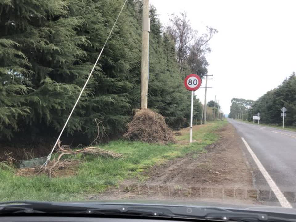 The photograph attached to this roading/streets report