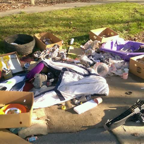 Rubbish/Recycling, a report photo