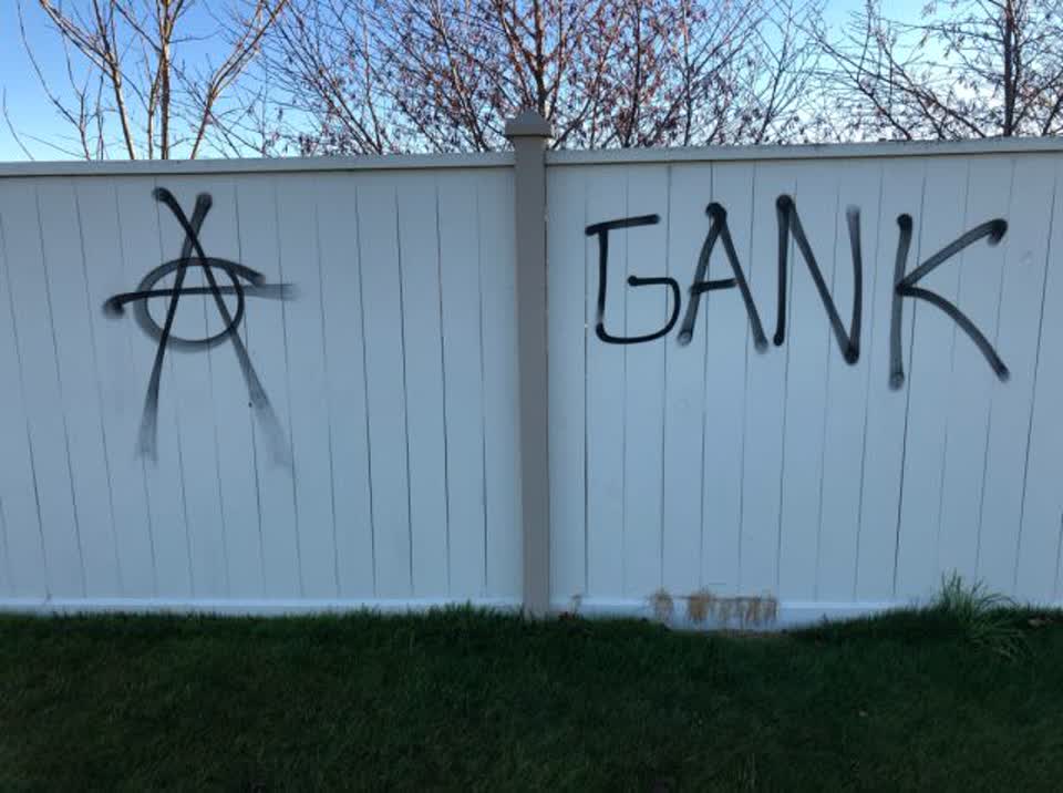 The photograph attached to this graffiti report
