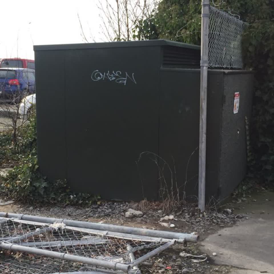 The photograph attached to this graffiti report