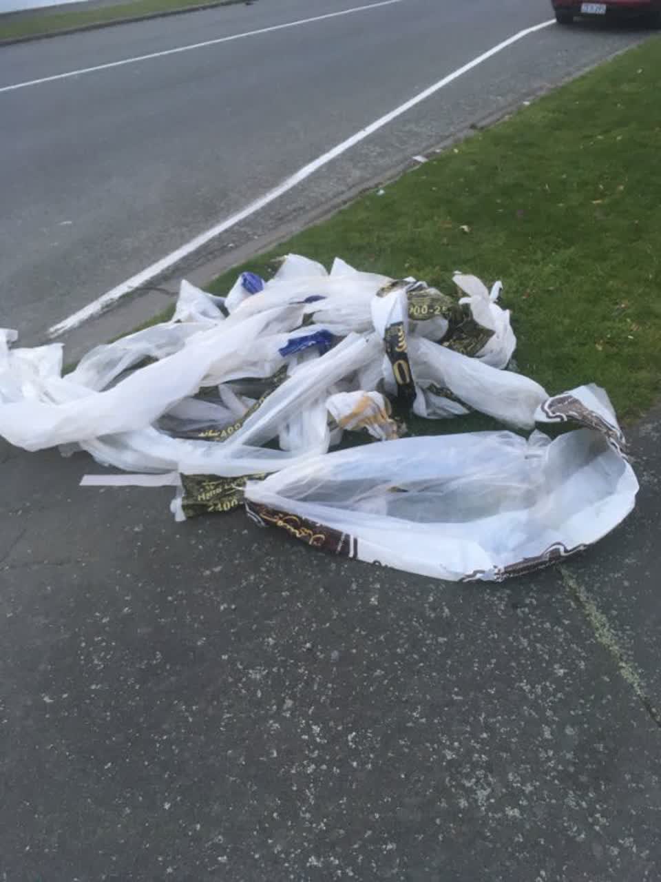 The photograph attached to this rubbish/recycling report