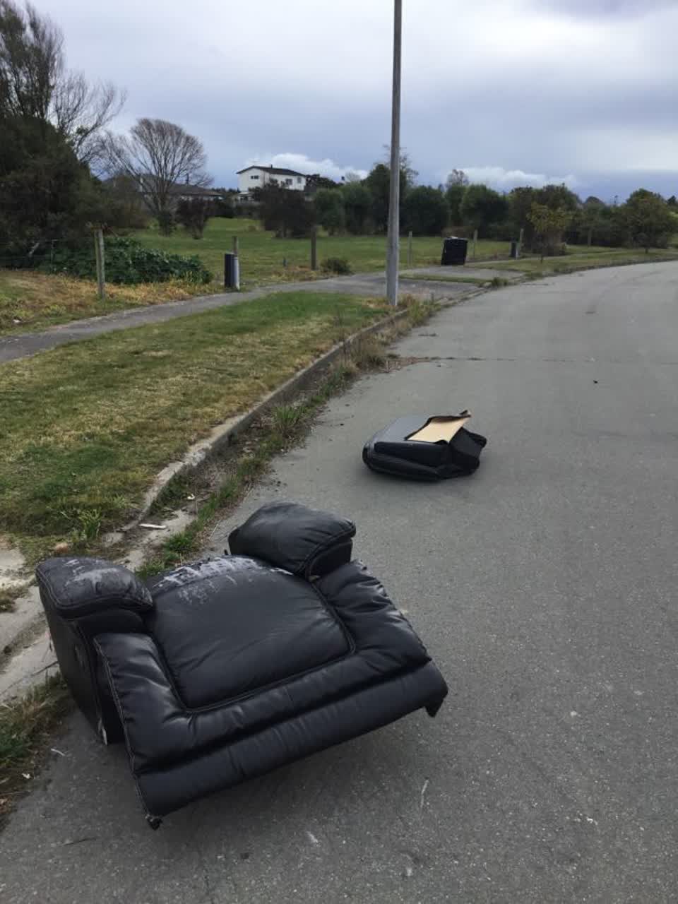 The photograph attached to this rubbish/recycling report