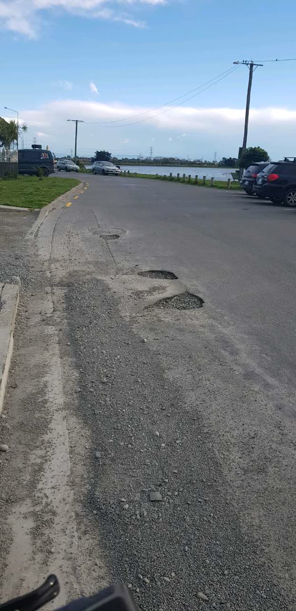 The photograph attached to this roading/streets report