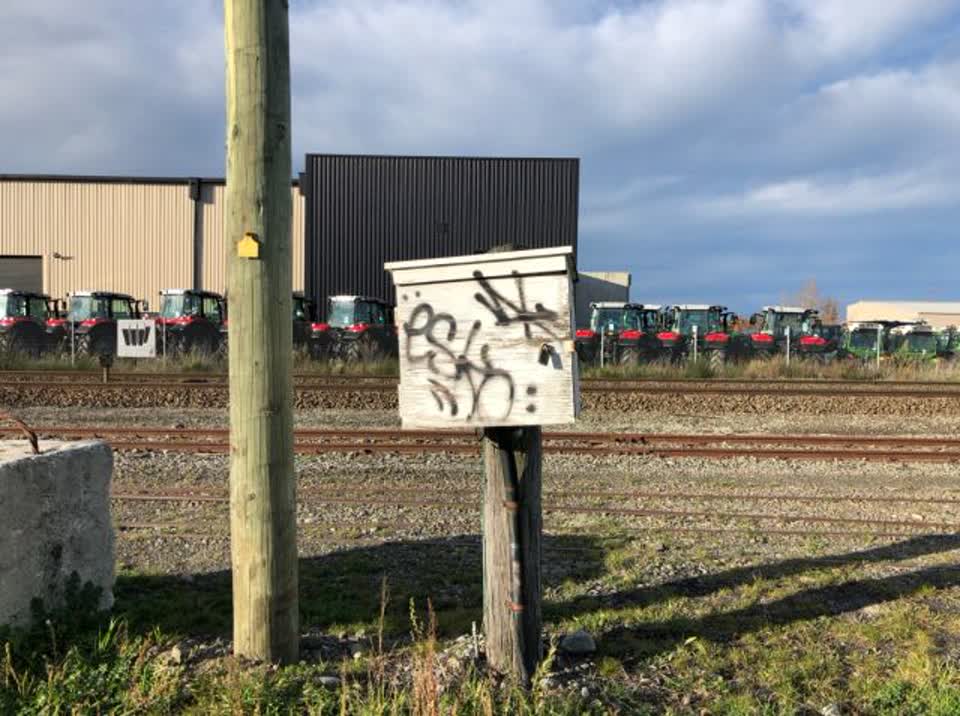 The photograph attached to this graffiti report