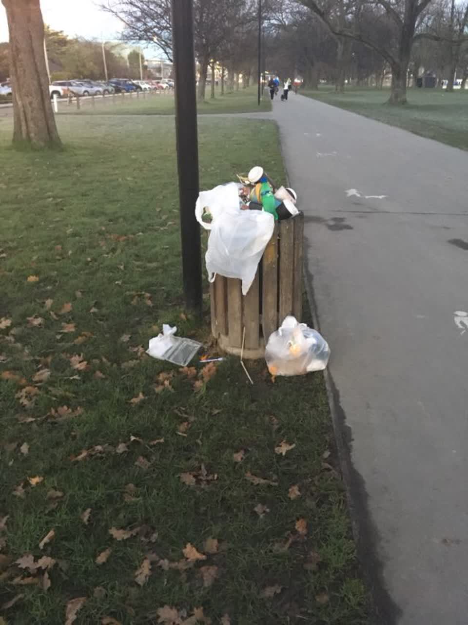 The photograph attached to this rubbish/recycling report