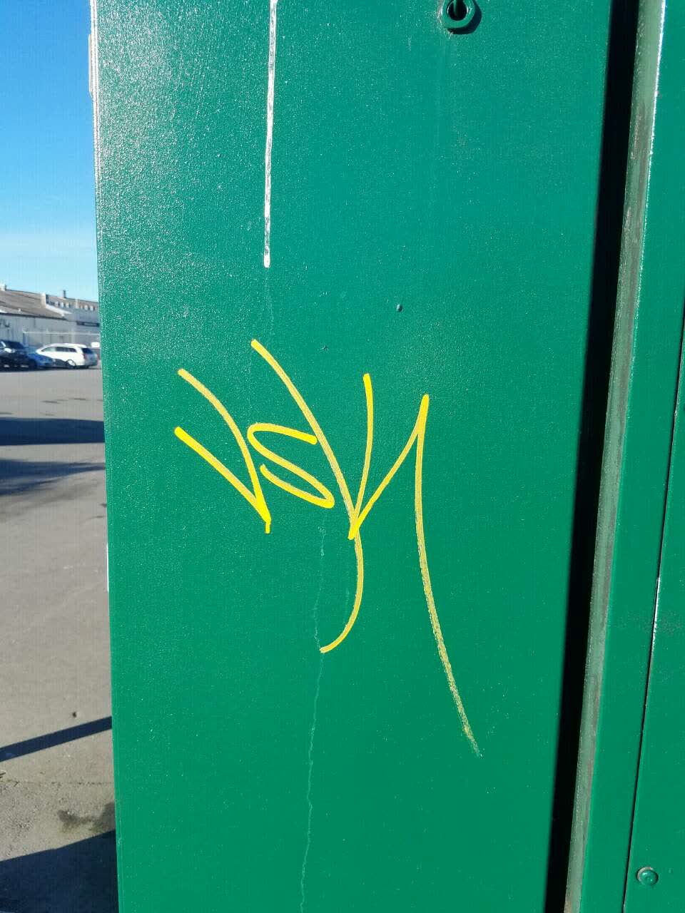 The photograph attached to this graffiti report