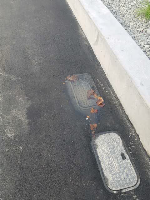 Roading/Streets, a report photo
