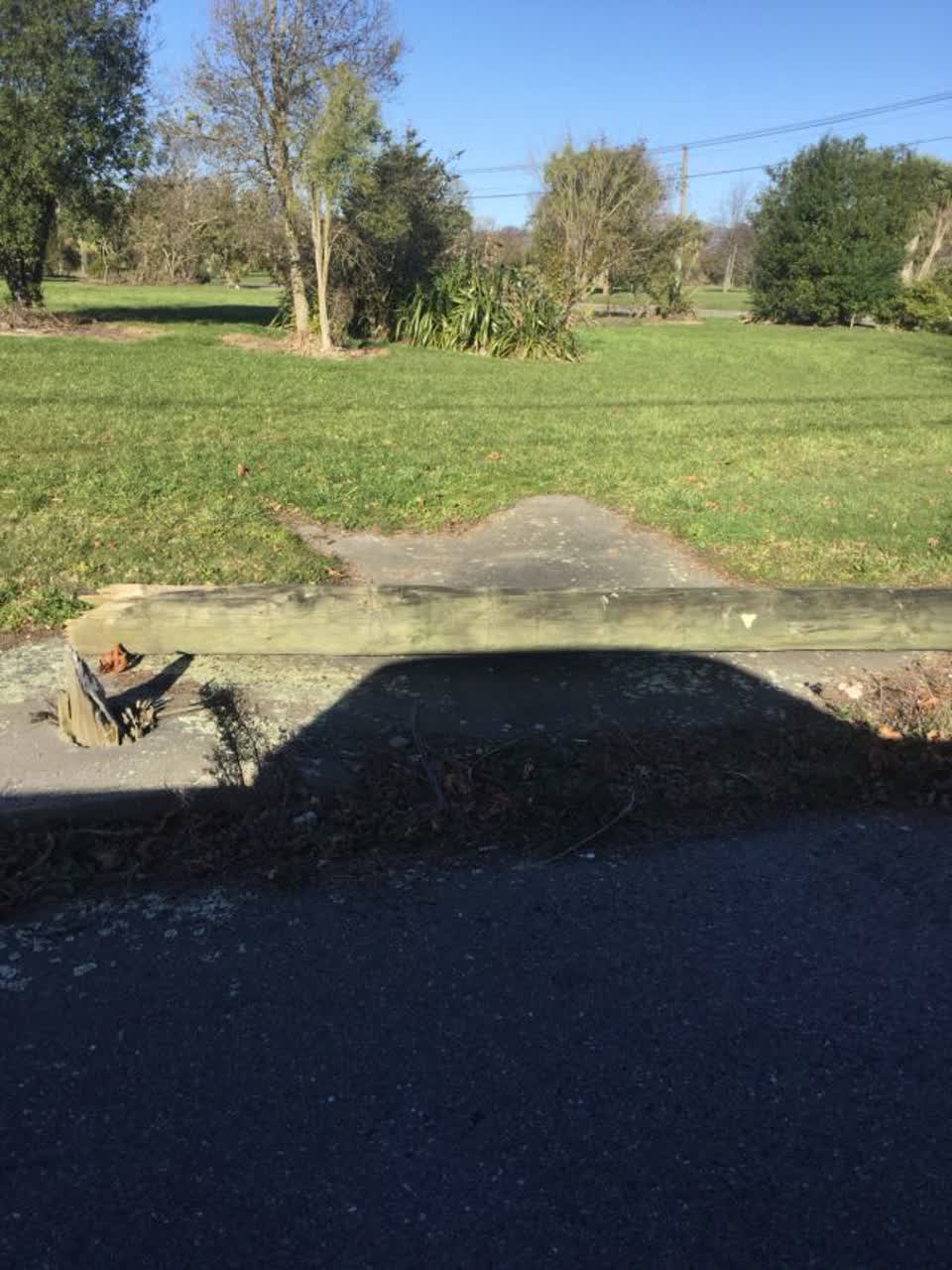 The photograph attached to this roading/streets report